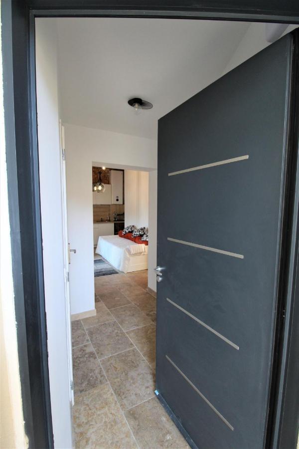 Les Bastidons De L'Isle - Le Saumane - 3 Etoiles Apartment Ngoại thất bức ảnh